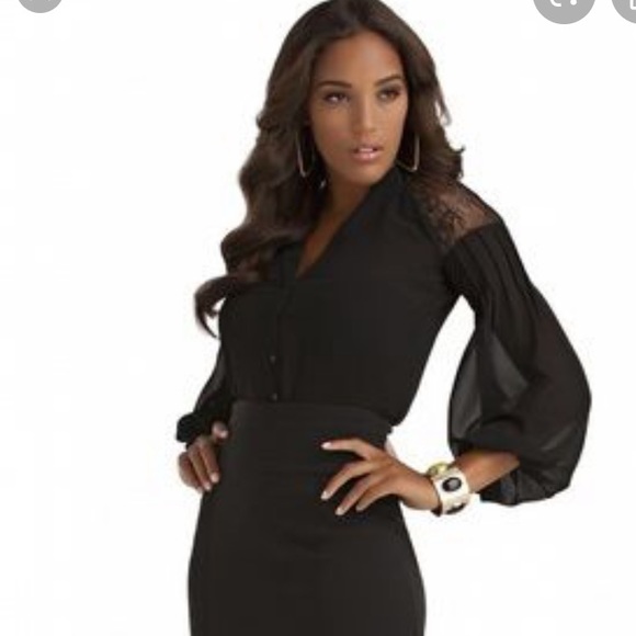 Kardashian Kollection - Picture 1 of 2